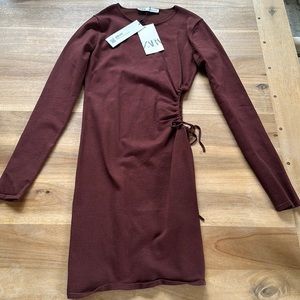 Zara long sleeve cut out on side dress